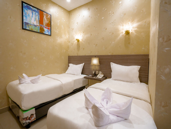 Bedroom 12