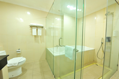 Bathroom 9