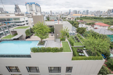Exterior & Views 2, Alix Bangkok Hotel, Huai Kwang