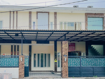 Exterior & Views 1, RedDoorz @ Ngagel Jaya Surabaya, Surabaya