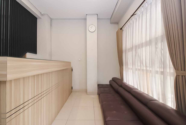 Living Area 8