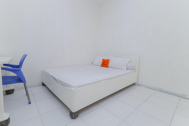 Bedroom 1, Koolkost @ Siwalankerto (Minimum Stay 30 Nights), Surabaya