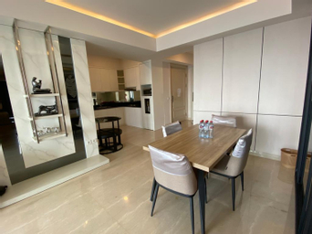 Dining Room 4, Apartment One Icon (3BR), Surabaya
