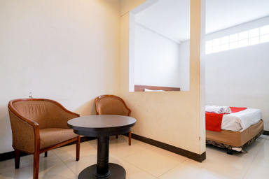 Bedroom 3, RedDoorz near Braga Street, Bandung