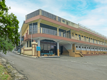 Exterior & Views 2, Collection O 91914 Hotel Citra Dewi 2 Int's, Semarang