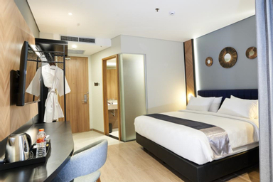 King Superior Room
