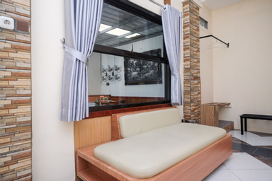 Bedroom 12