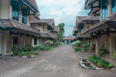 Exterior & Views 1, C'One Hotel Pulomas Powered by Archipelago, Jakarta Timur