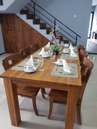 Dining Room 2, Villa Omahe Dewe By Pillow, Semarang