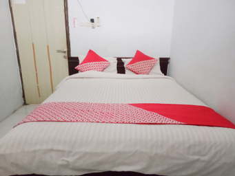bedroom 11