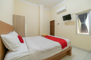 Bedroom 3, RedDoorz @ Jalan Kolonel Haji Burlian Palembang 2, Palembang