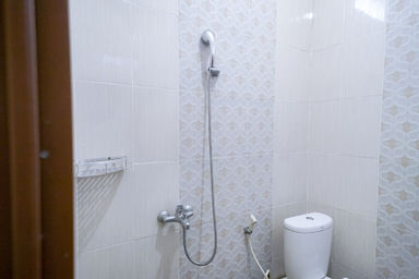 Bedroom 4, RedDoorz near Jalan Kolonel Haji Burlian Palembang, Palembang