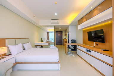 Bedroom 3, Cozy Living and Spacious Studio at 28th Floor Kemang Village Apartment By Travelio, Jakarta Selatan