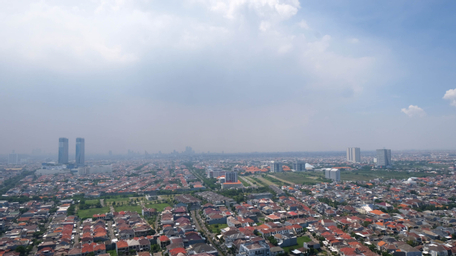 Exterior & Views 4, Best Choice and Nice Studio Apartment at Grand Dharmahusada Lagoon By Travelio, Surabaya