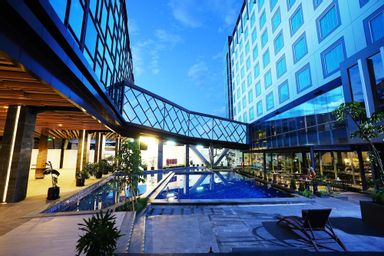Exterior & Views 2, Holiday Inn Bandung Pasteur, an IHG Hotel, Bandung