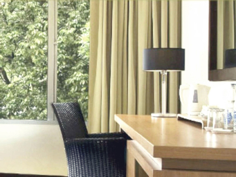 Bedroom 4, Hotel Santika Bandung, Bandung