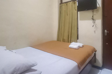Bedroom 3, Hotel Malang near Alun Alun Malang RedPartner, Malang