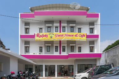 Exterior & Views, RedDoorz near Jawa Timur Park 3, Malang