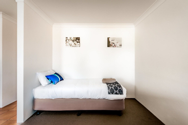 Bedroom 3, Coffs Harbour Holiday Apartments, Coffs Harbour - Pt A