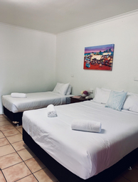 Bedroom 2, Roebuck Bay Hotel, Broome