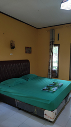 Bedroom 4, Mountain View Cottages & Villa Tangkahan, Langkat
