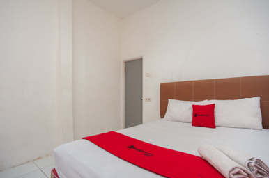 Bedroom 4, RedDoorz near Jalan Jenderal Sudirman Palembang, Palembang