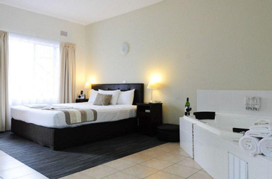 Bedroom 2, Coffs Harbour Sanctuary Resort, Coffs Harbour - Pt A