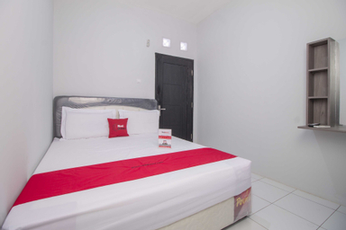 Bedroom 1, RedDoorz @ Pondok Bambu, Jakarta Timur