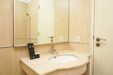 Bedroom 4, Strategic and Best 3Br Apartment at FX Residence, Jakarta Pusat