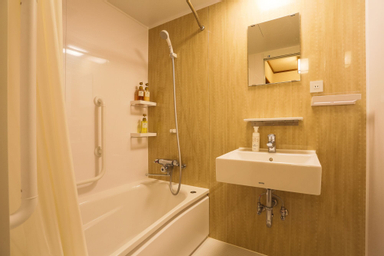 Bedroom 4, Ueno First City Hotel, Taitō