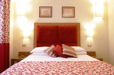 Room with Other or Other Beds