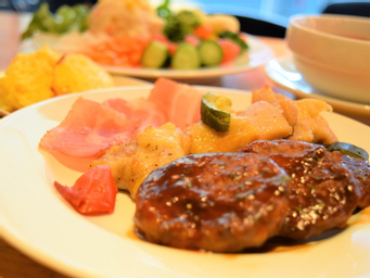Food & Drinks