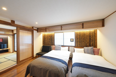 Bedroom 2, Yadoya Uguisu, Taitō
