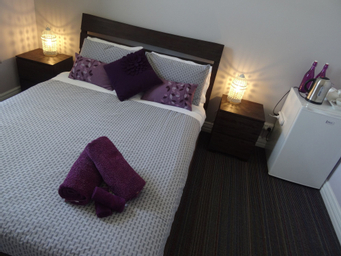 Bedroom 1, 1849 Backpackers Hotel, Albany