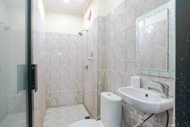 Kamar Standard Queen - Pemandangan Kolam Renang