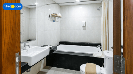 Bathroom 8