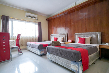 Bedroom 1, RedDoorz Plus near Jambi Prima Mall, Jambi