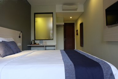 Kamar Superior Double atau Ranjang Lain - Pemandangan Taman