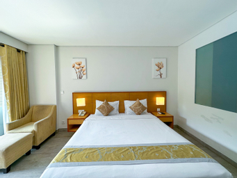 Bedroom 12