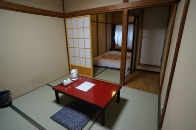 Bedroom 4, Ryokan Katsutaro, Taitō