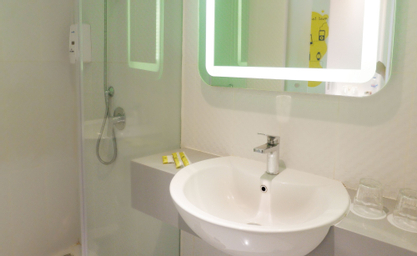 Bedroom 3, Yello Hotel Jemursari, Surabaya