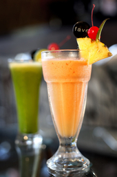 Food & Drinks