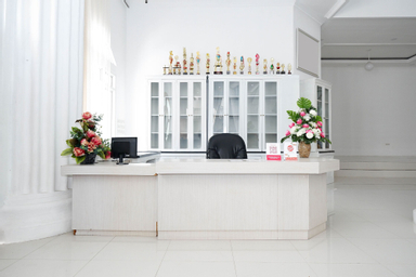 Public Area 3, OYO 1888 Griya RW Family Guest House, Karanganyar