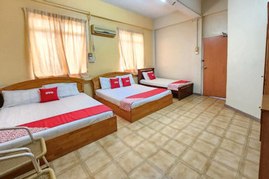 Kamar Keluarga Double atau Ranjang Lain - Pemandangan Kota