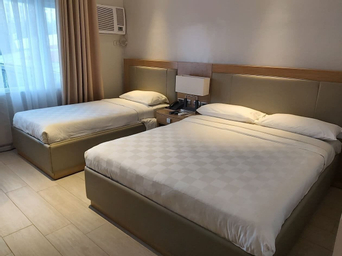 Kamar Deluks - Pemandangan Kolam Renang