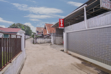 Exterior & Views 2, OYO 1868 Penginapan Sekip, Palembang
