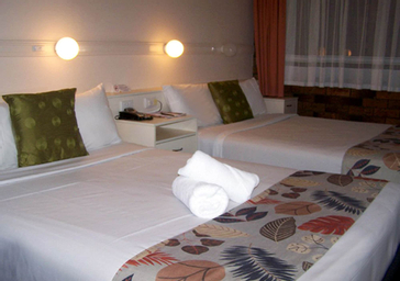 Bedroom 3, Best Western Parkside Motor Inn, Coffs Harbour - Pt A