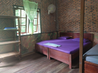 Bedroom 4, Mountain View Cottages & Villa Tangkahan, Langkat