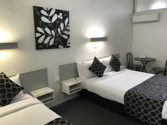 Bedroom 9