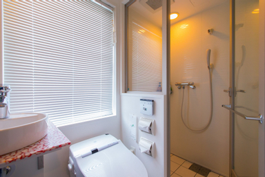 Bedroom 4, Ueno Hotel, Taitō